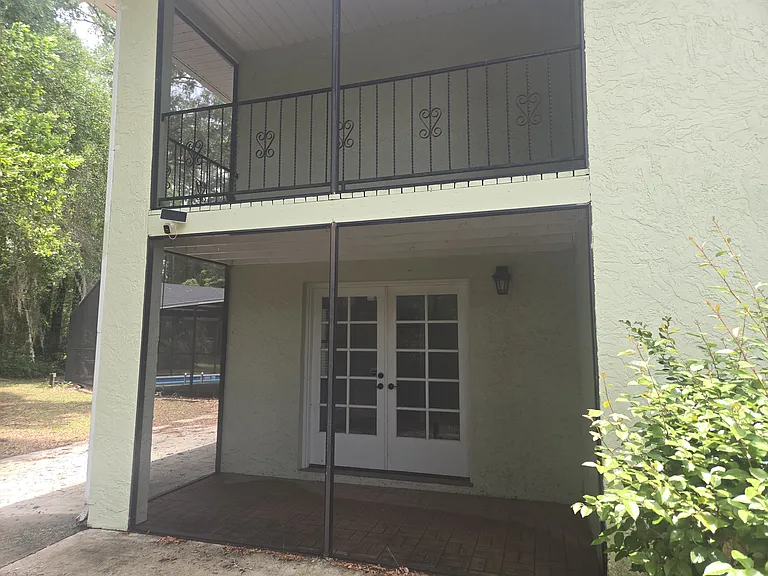 155 S Court St — Photo 22