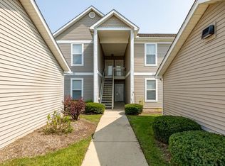 1380 Fox Pointe Cir, Ann Arbor, MI 48108