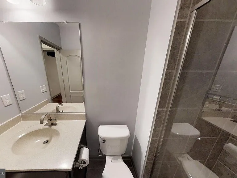141 Coachman Cir — Photo 41