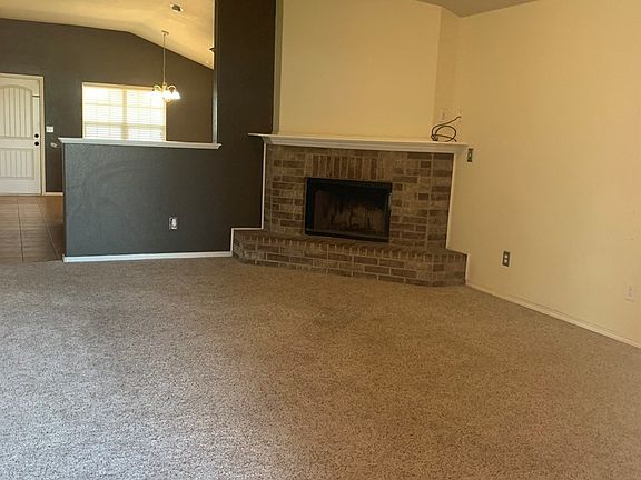 4th image of 204 Cabrillo Dr