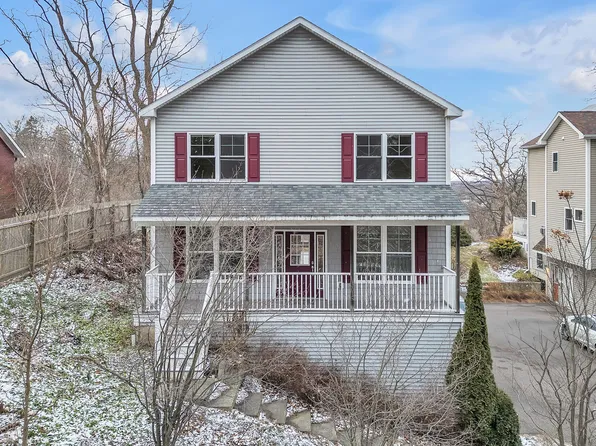 366 Colchester Ave, Burlington, VT 05401