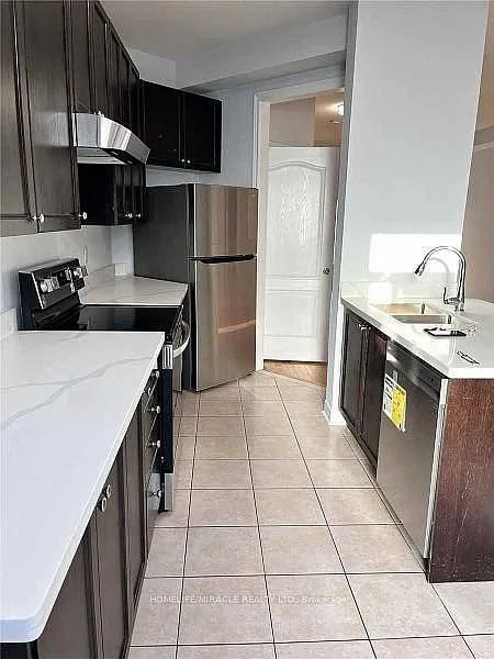 4 bed, $3,200 — Photo 3