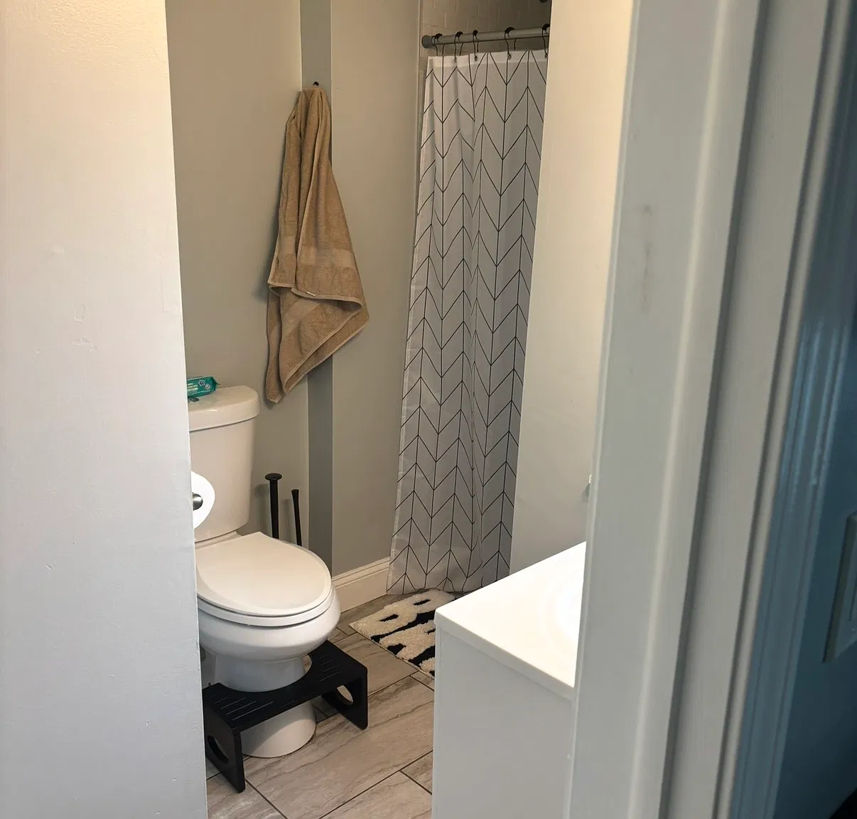 2 bed, 650 sqft, $800 — Photo 3