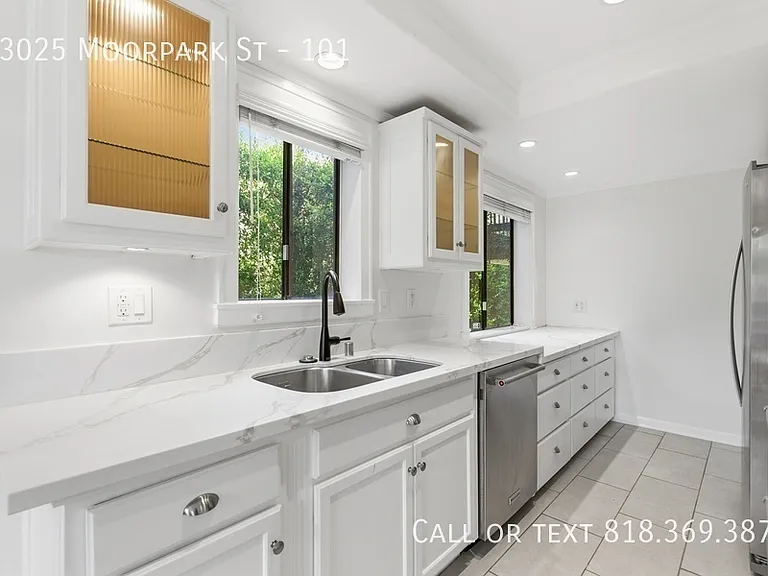 13025 Moorpark St #101 — Photo 13