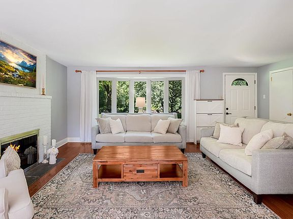 5th image of 6244 Groveland Rd