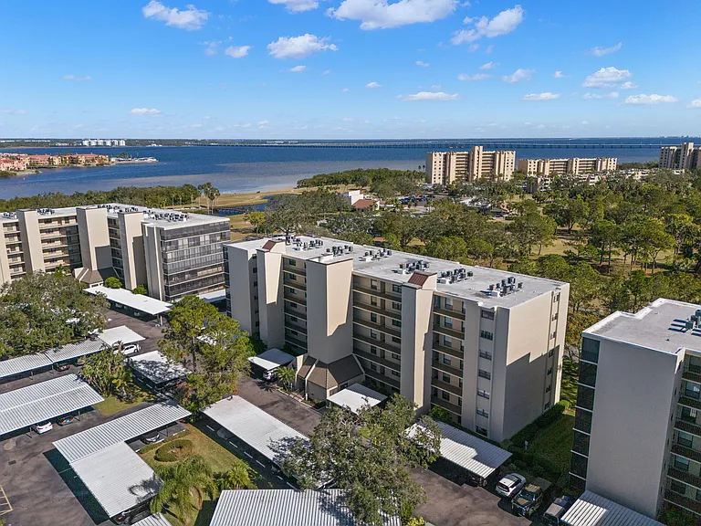 2700 Cove Cay Dr #3F — Photo 28