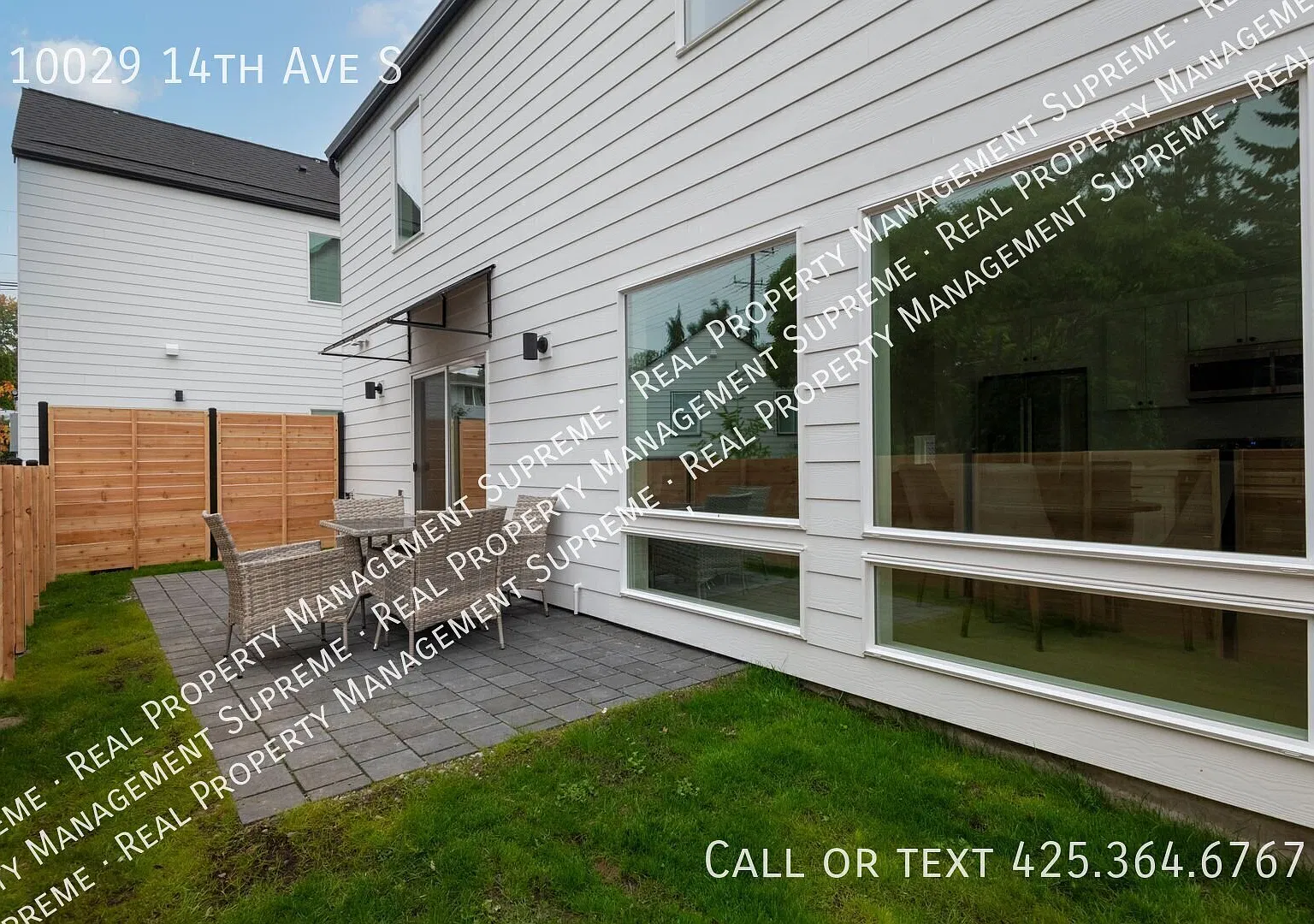 Modern 2-Bedroom Home with Private Patio & Valley Views — Photo 4