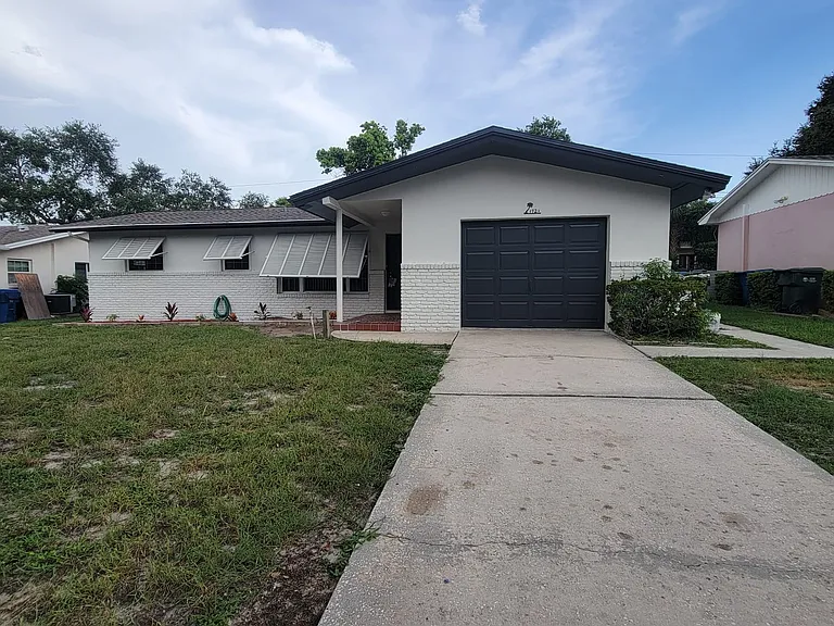 1721 Neva Dr — Photo 1