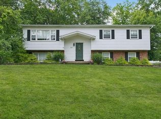 221 Massachusetts Ave, Valley Cottage, NY 10989