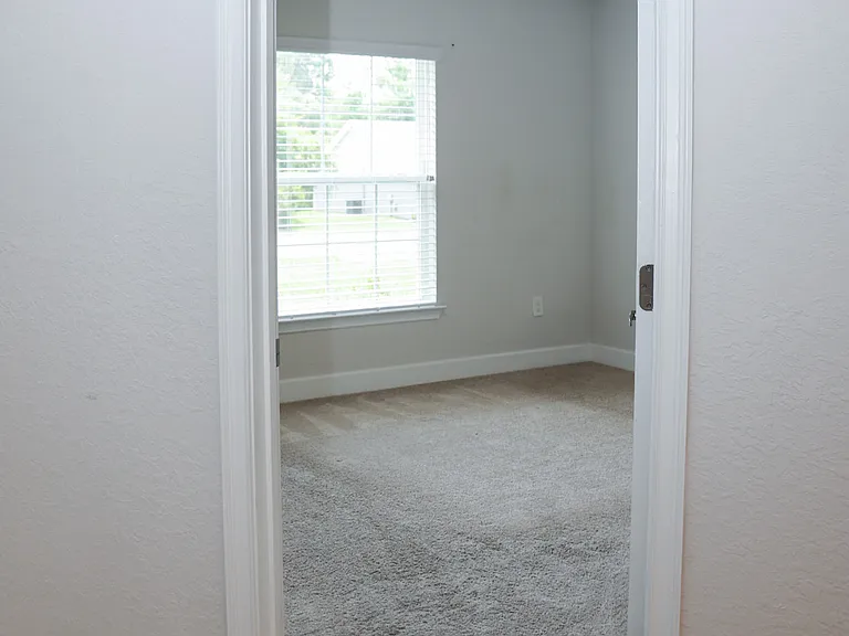 16876 SW 20th Court Rd — Photo 32