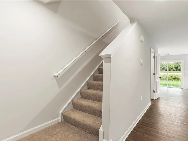 215 Olympus Rd — Photo 14