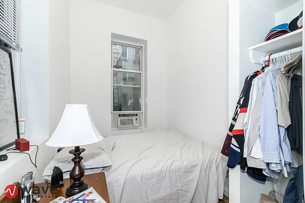 Rented by Wave Real Estate Group | media 63