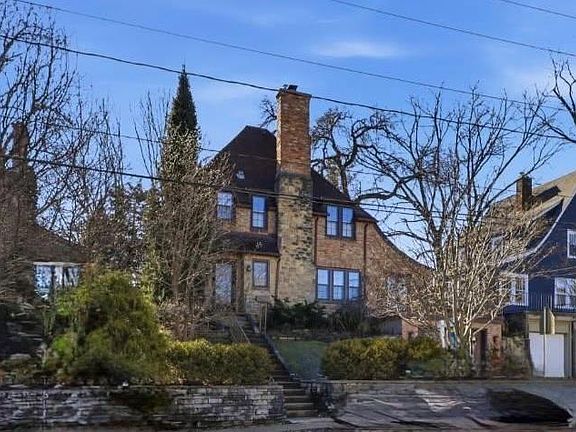 2nd image of 2215 Regent Street