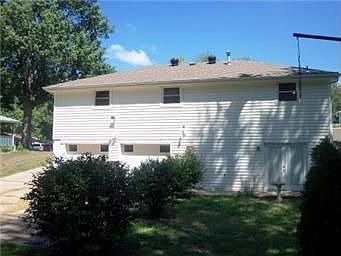 3rd image of 505 Vine St