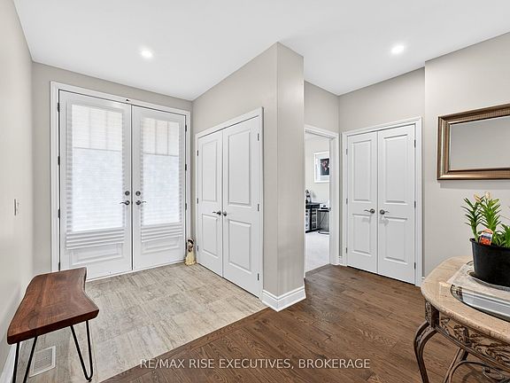 4th image of 113 Country Club Dr