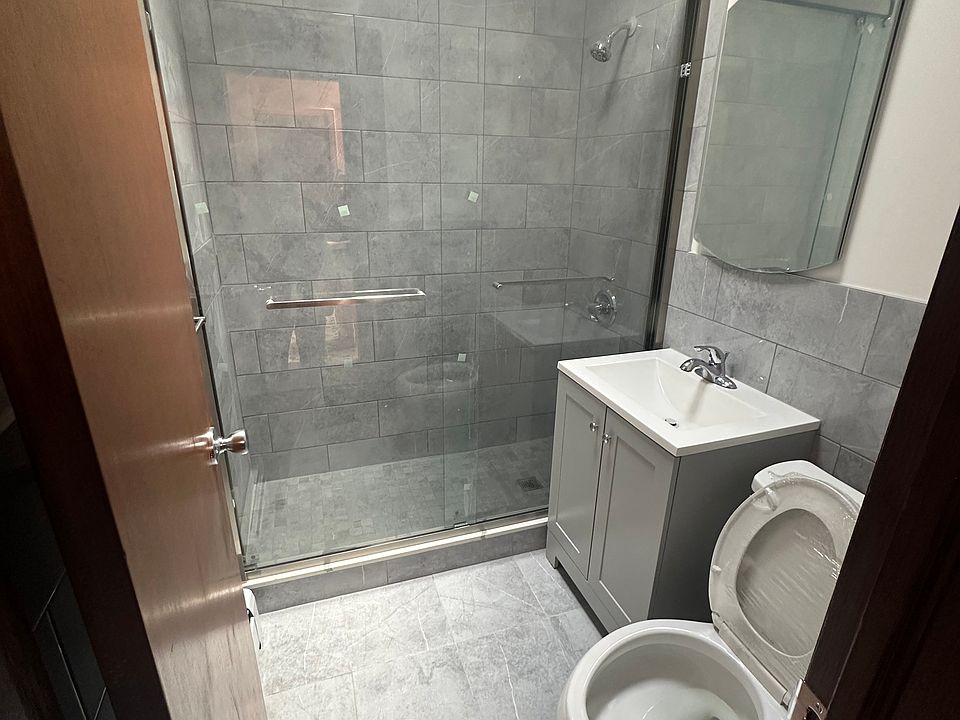 2nd image of 7315 20th Ave #2RT