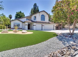 11663 Grand Terrace Ct, Grand Terrace, CA 92313