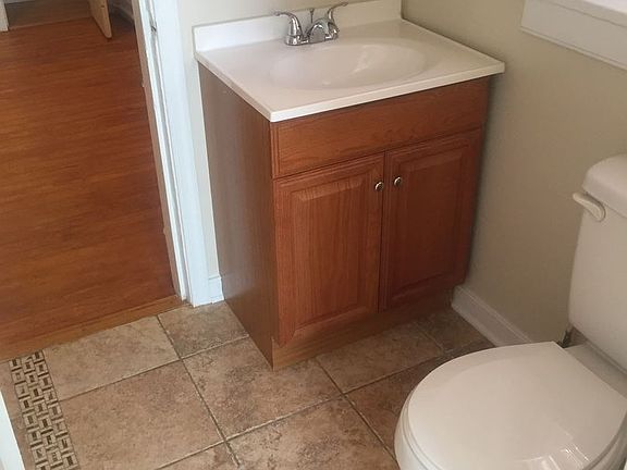 4th image of 3118 Kensington Ave APT 3