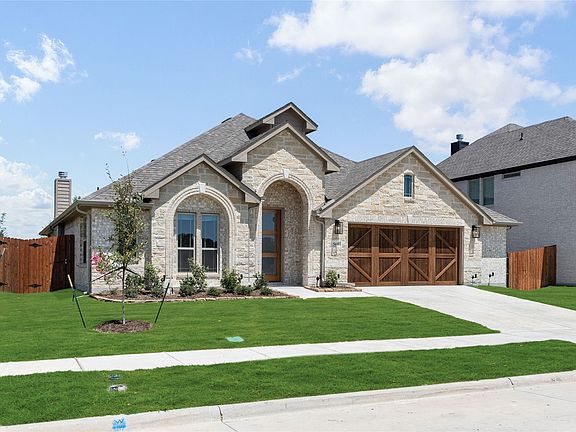 3rd image of 569 Red Maple Rd