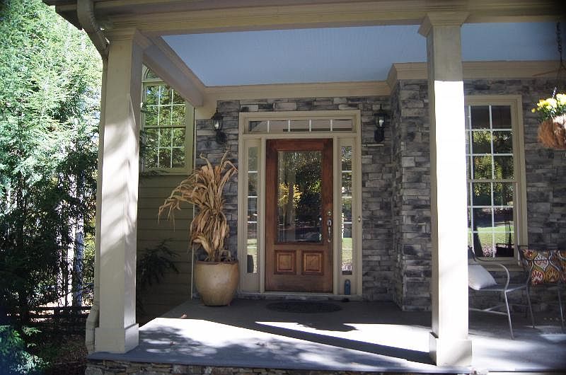 2nd image of 516 Wintergreen Way