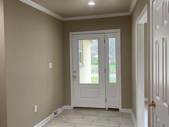 3rd image of 2306 Brooks Ave