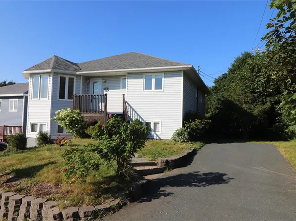 2 Lions Crescent, Conception Bay South, NL A1W4M2