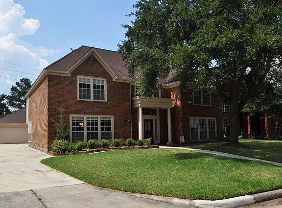 2nd image of 6003 Silent Oaks Dr