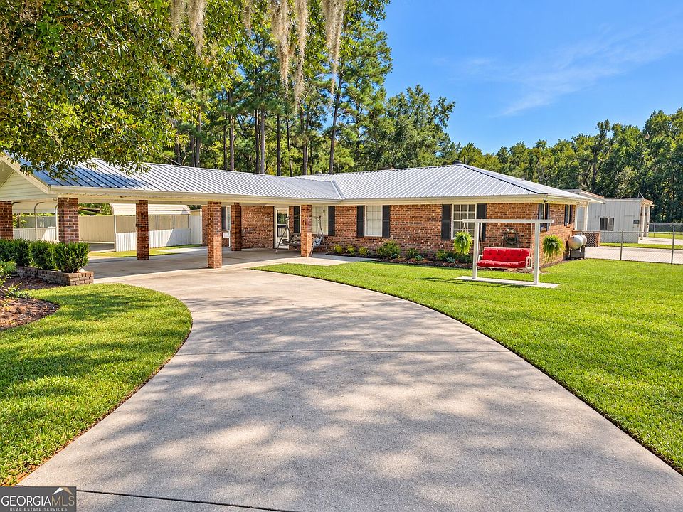 1st image of 440 Pecan Ln