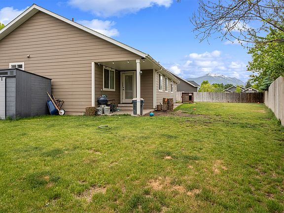 5th image of 115 Cinnamon Ct