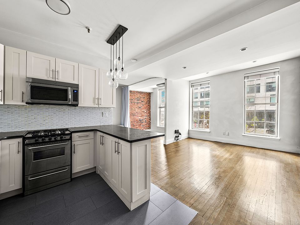 1st image of 66 Pearl St APT 204