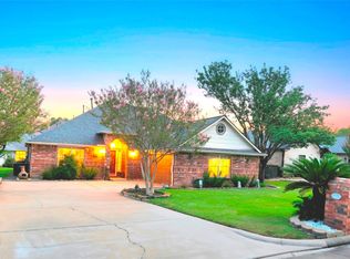 220 April Waters Dr W, Montgomery, TX 77356