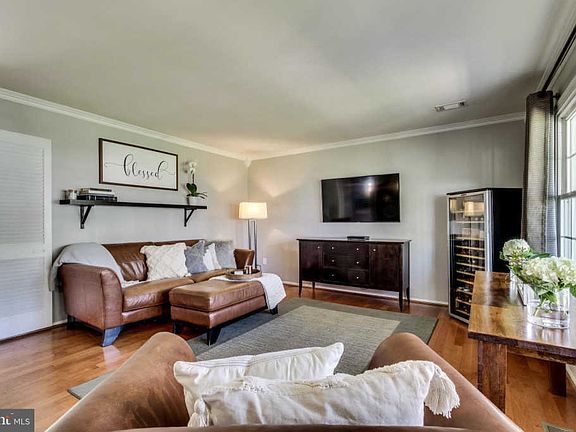 4th image of 4115 Marble Ln