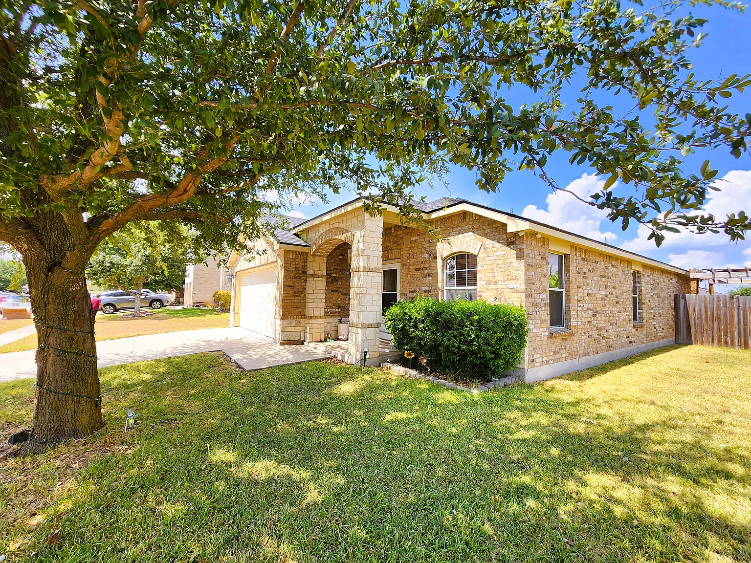 3 bed, 1416 sqft, $1,650 — Photo 3