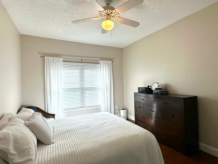 1601 Nectarine St #J4 — Photo 19