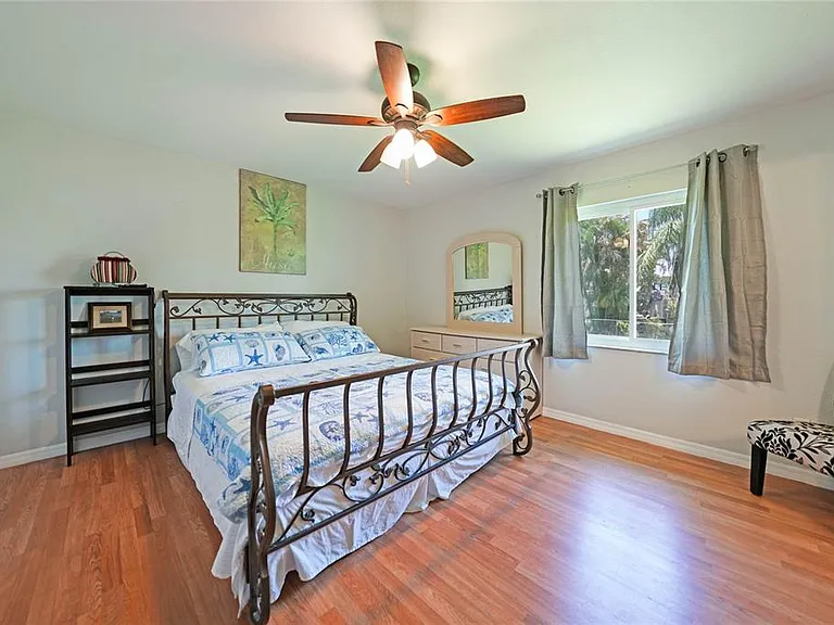 590 Ridgewood St NW — Photo 15