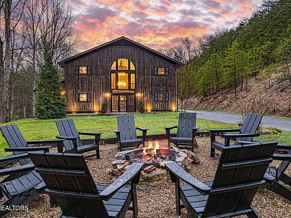 2nd image of 1293 Laurel Lick Rd