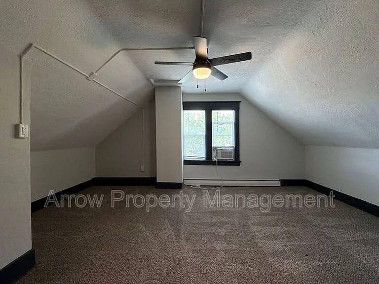 4602 Saint Paul Ave #3 — Photo 12