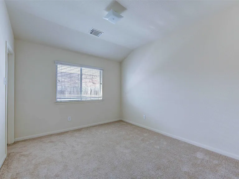 5115 Trevors Trace Ln — Photo 18
