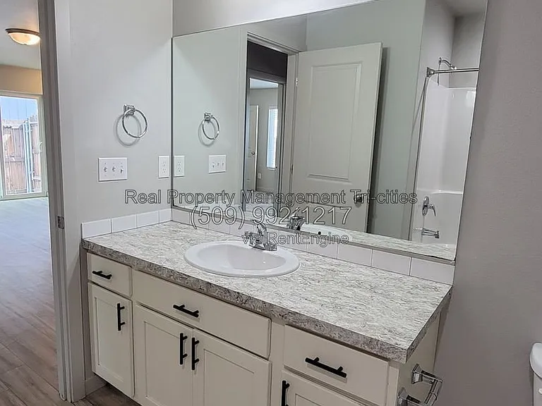 412 Whitefish Ln — Photo 7