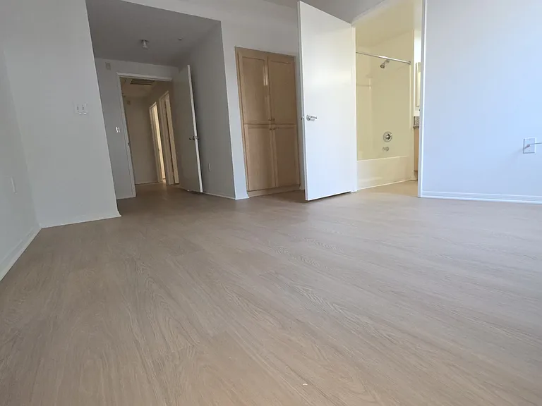 10227 Mason — Photo 10