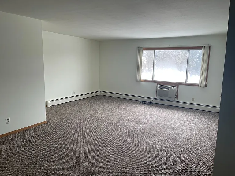 Delwan Apartments — Photo 14