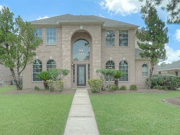 2nd image of 2511 Lawton Dr