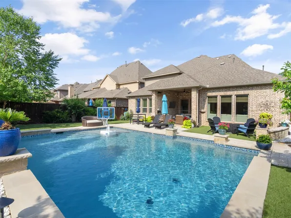 4672 Man O War Rd, Carrollton, TX 75010
