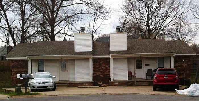 Duplex on Cul-de-Sac, Cab