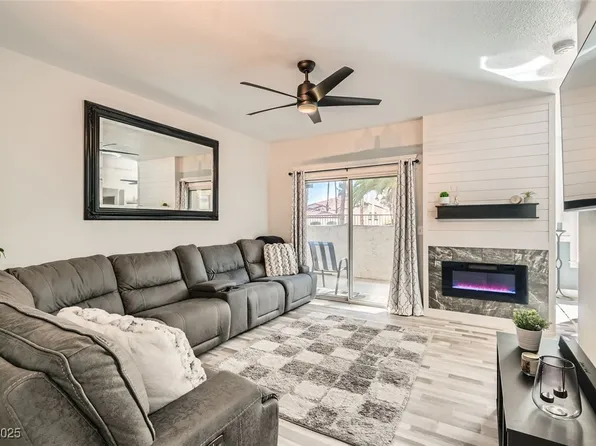 2975 Bluegrass Ln APT 412, Henderson, NV 89074