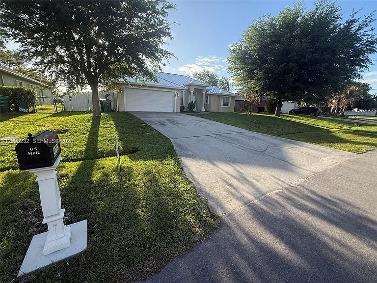 3262 SW Cohutta St — Photo 4