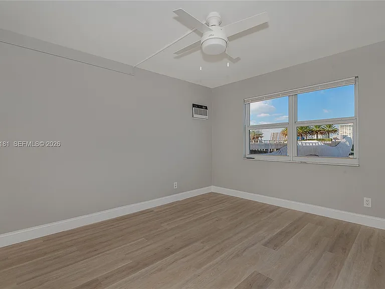 200 S Birch Rd #604 — Photo 14