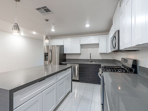 4th image of 4375-77 Mississippi St #4375