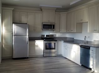 12330 Lakeshore Dr, Lakeside, CA 92040