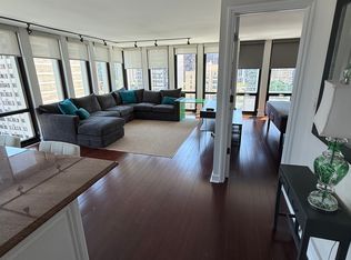 1 E Scott St APT 1204, Chicago, IL 60610
